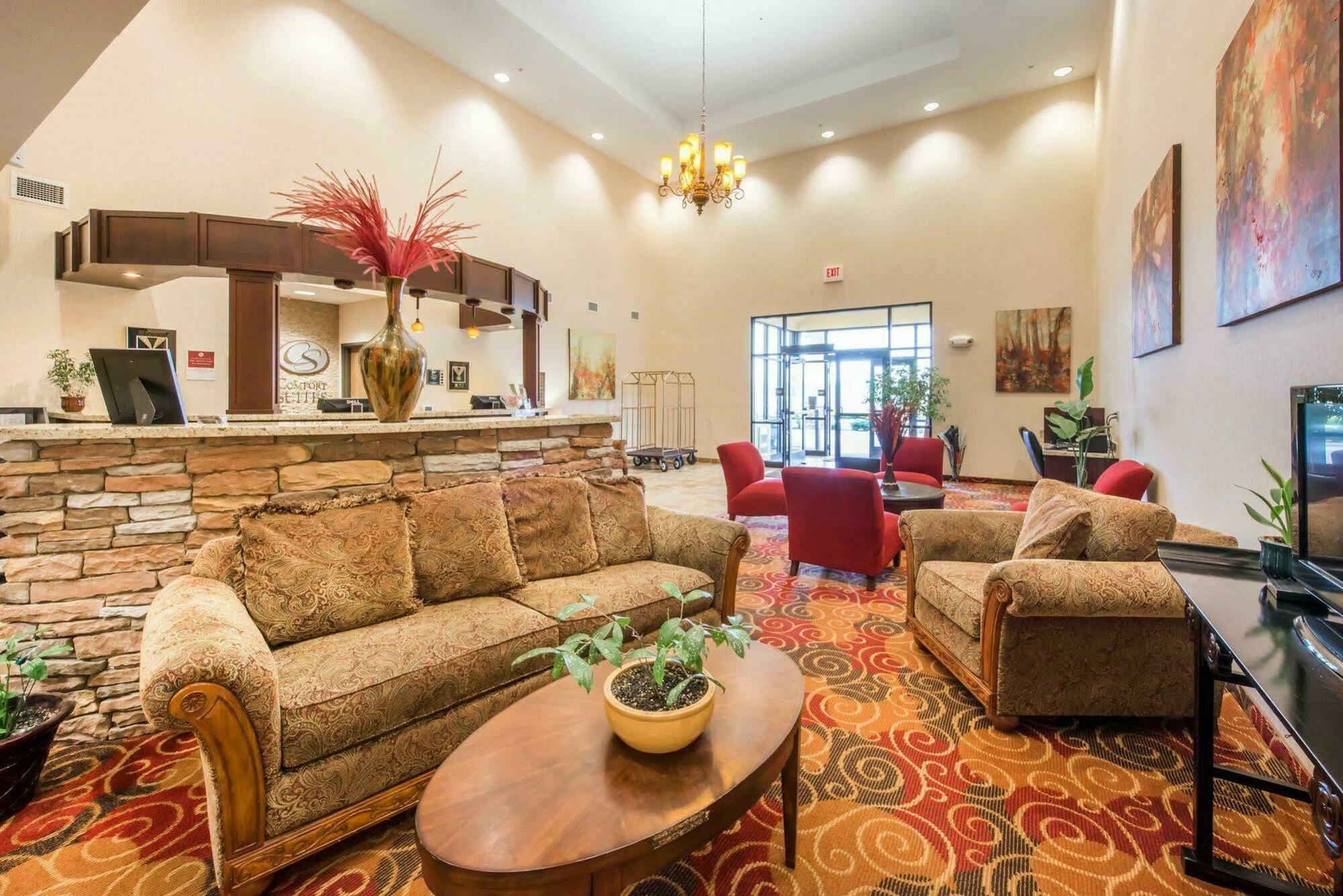 אלטונה Comfort Suites מראה חיצוני תמונה